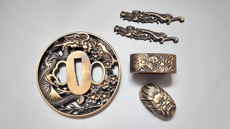 Фото Полный винтажный медный латунный набор аксессуаров Tsuka Tsuba Fushi Kashira Menuki для японского самурая Катана Меч №1