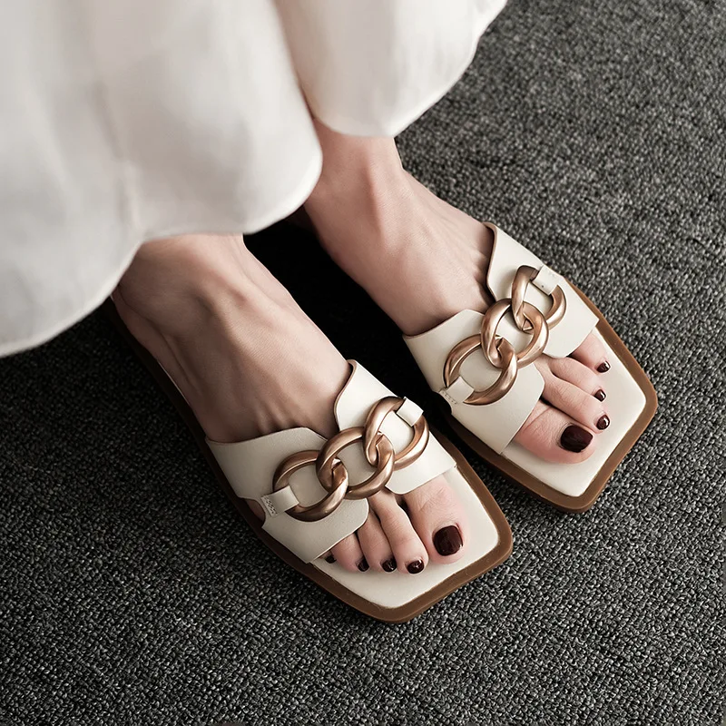 

Women Slippers Fashion Metal Buckle Retro Flat Bottomed Female Sandals 2023 Summer Classic Comfort Beach Outdoor Ladies Shoes