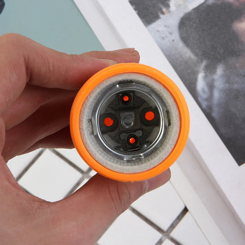 

Orange E27 Ceramic Waterproof Holder Base Screw Light Bulb Lamp Socket Flame Retardant Material Safe Non Electric Leakage