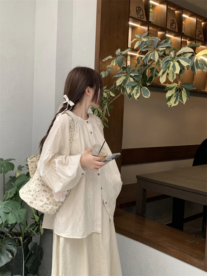 

GBB4584 Korean 2023 New Loose Fashion Lantern Sleeve French Sweet Spicy Long Sleeve Shirt Top Women's Chic