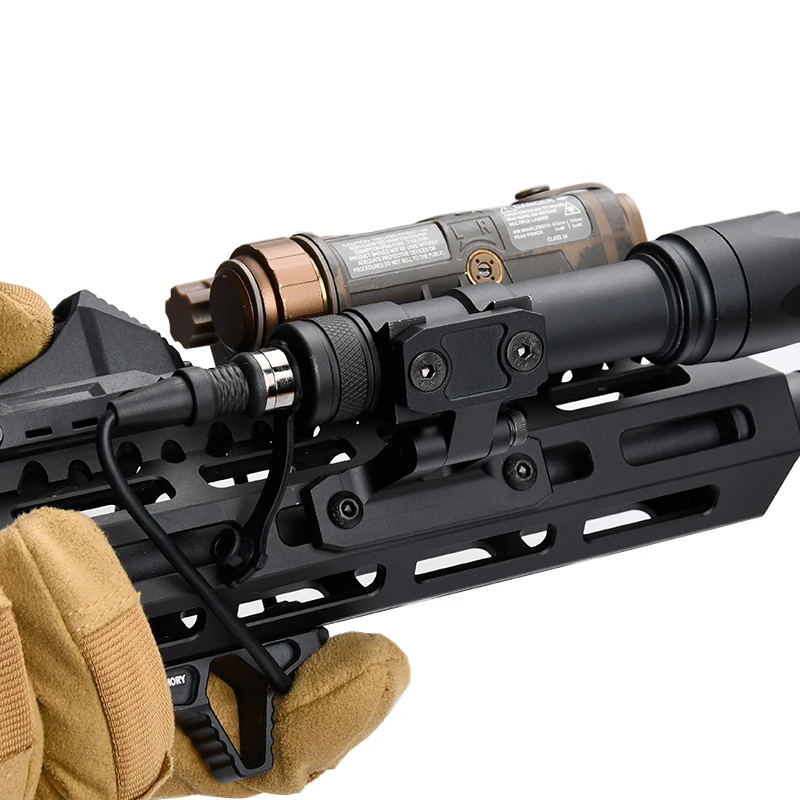 Фото Тактический фонарь Surefire M300 M600 с двойным переключателем AXON, боковое крепление, совместимость с Picatinny M-Lok KEYMOD №4