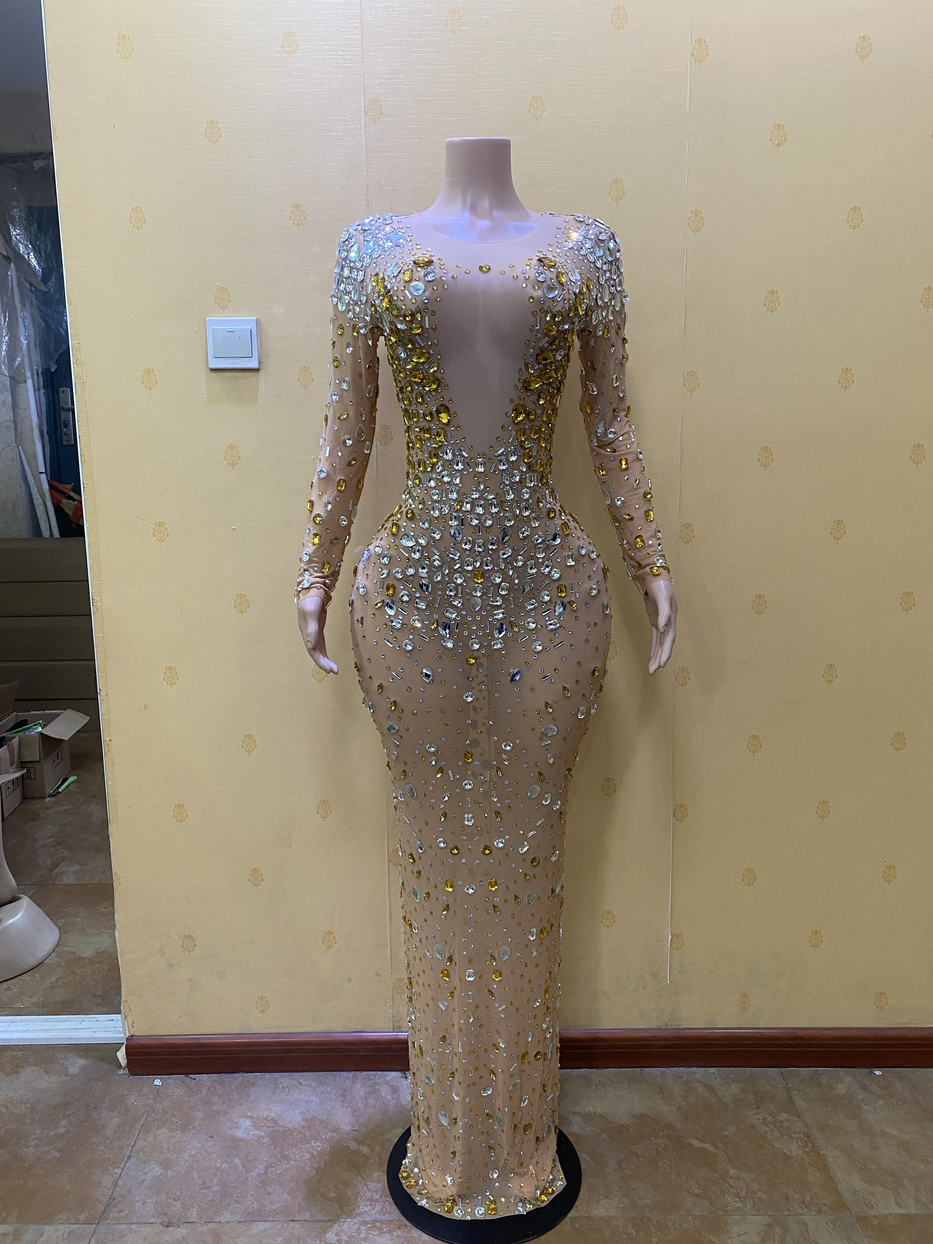 

Новый дизайн, Золотое Прозрачное платье с большими кристаллами, вечернее праздничное роскошное платье, костюм размера плюс