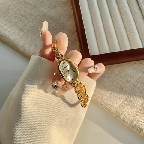 Женские кварцевые часы KCALOE