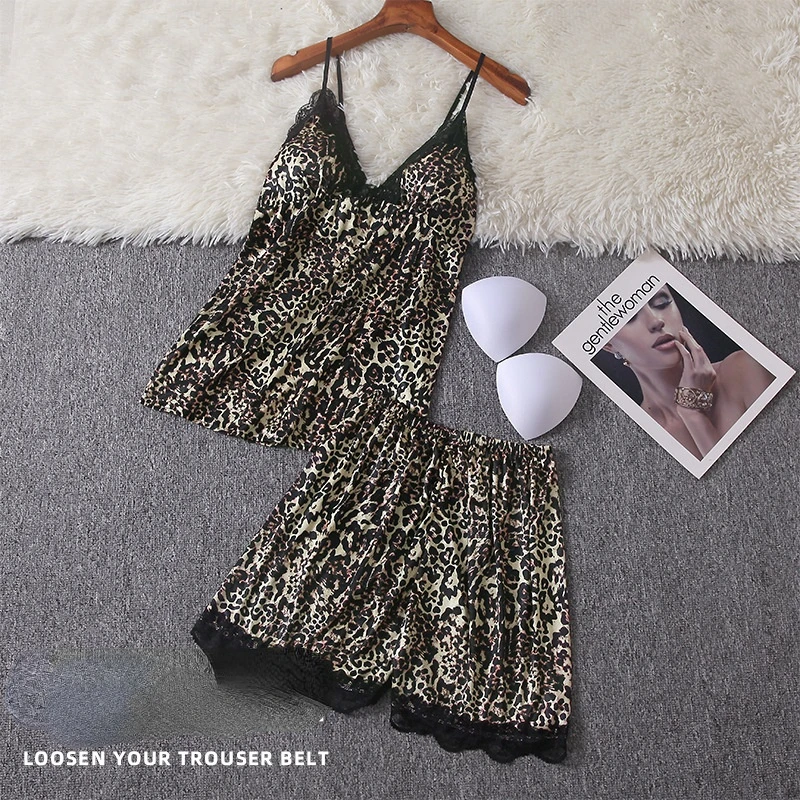 

Женская домашняя одежда, летняя леопардовая одежда, шелковая пижама на бретельках с нагрудной подушкой, одежда для сна из двух предметов, пи...