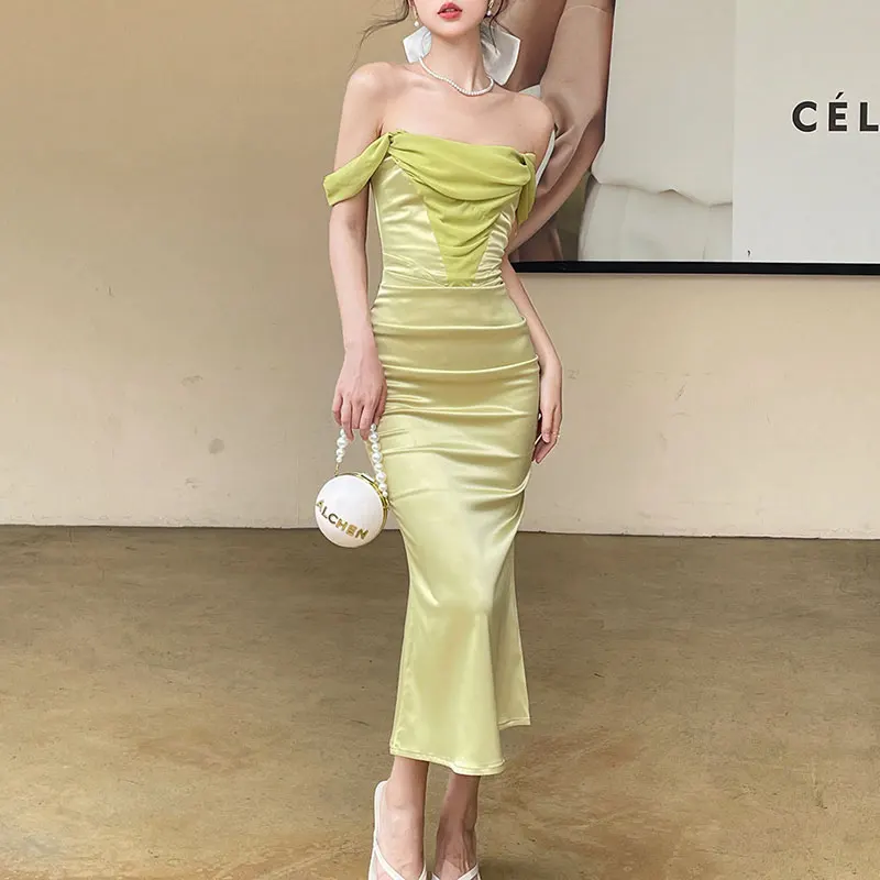 

Женское атласное платье без рукавов, с квадратным вырезом и открытой спиной