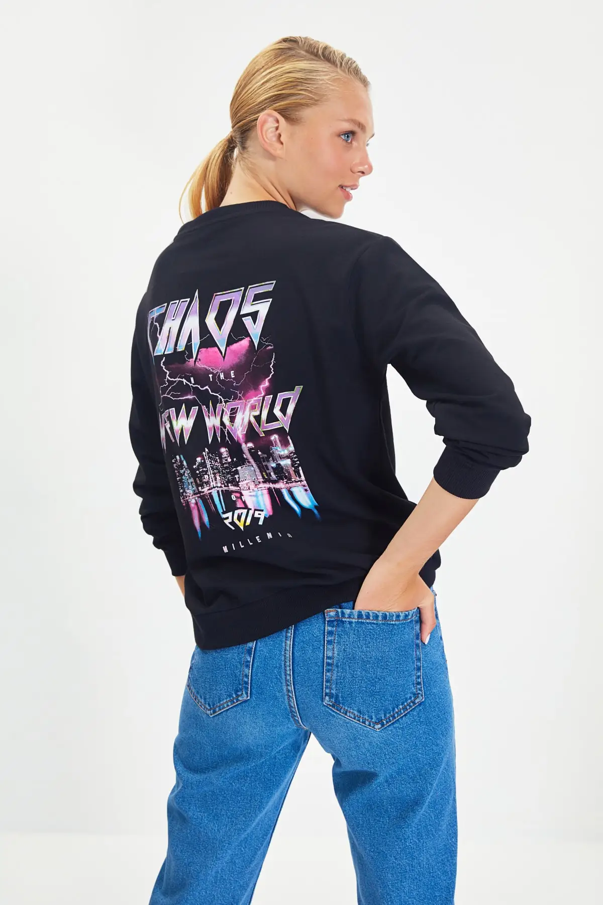 

Trendyol Knitted Sweatshirt TWOAW22SW0920