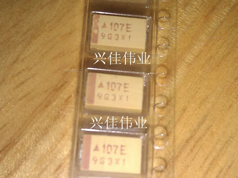 

Original 20pcs/ 25V100UF 107 100UF 25v D7343 D Tantalum Capacitor