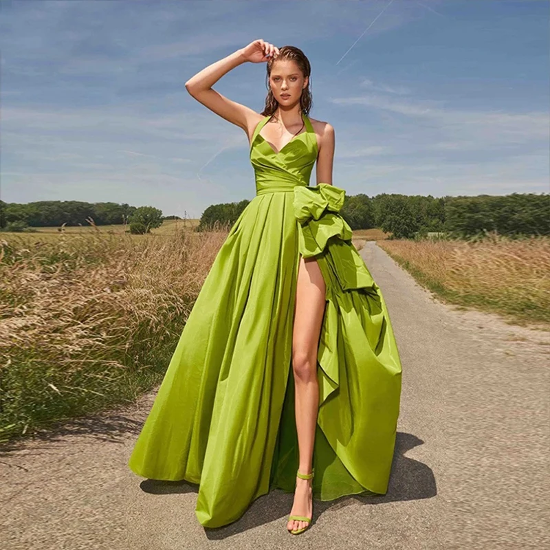 

Green Sexy Satin V-Neck Prom Party Dress Elegant Halter High Split A Line Pleats Open Back Evening Gown Floor Lengthفساتين السهر