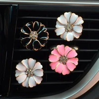small daisy flowers car perfume clip car perfume air freshener air refreshing agent smell flavoring in auto decoration xcz529