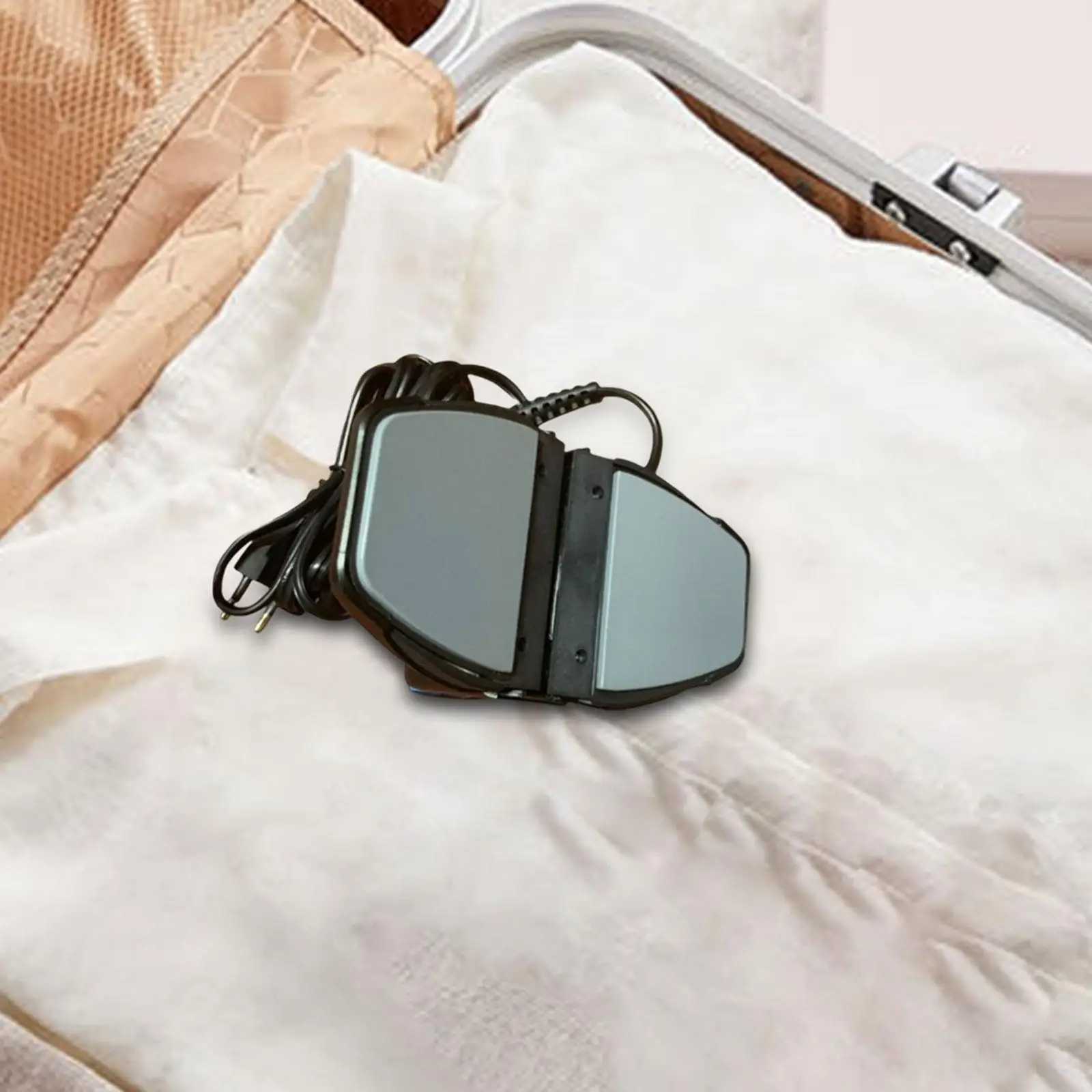 

Portable Electric Iron Small Foldable Iron for Clothing Dormitory Garments