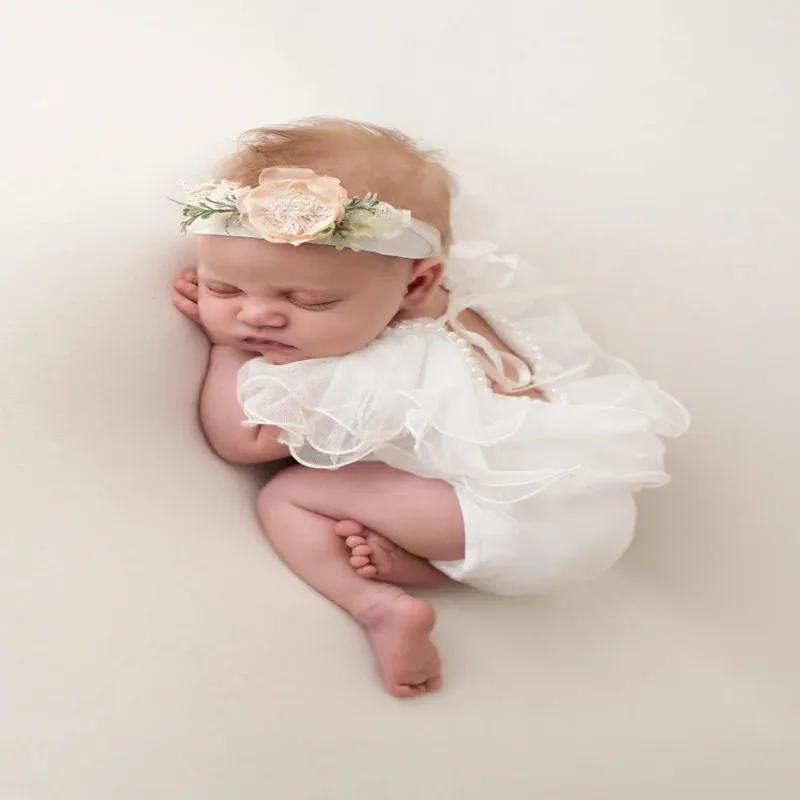 Photography Props Female Baby White Ruffle Pearl Decorative One-piece Khaki for Taking Photos New Born