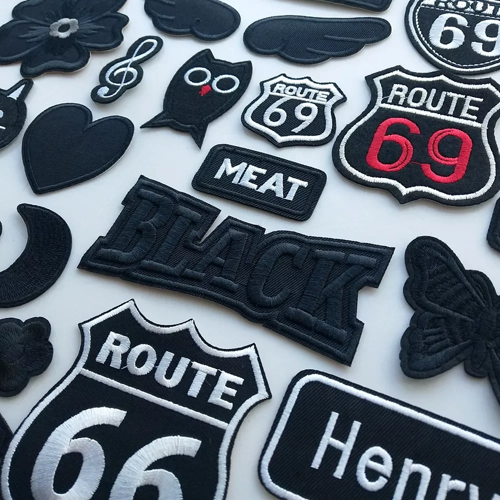 

Fashion black white wing Stickers Embroidery Patches for Clothes Iron On Patch Jacket Patchs Badge Appliques Jeans Backpack