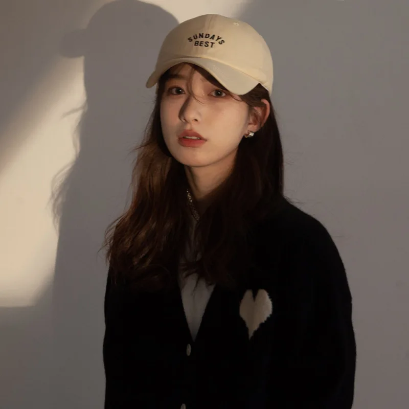 

2022 однотонная вышитая надпись Женская бейсбольная кепка с изогнутыми полями Корейская парная универсальная Повседневная Мягкая мужская ш...