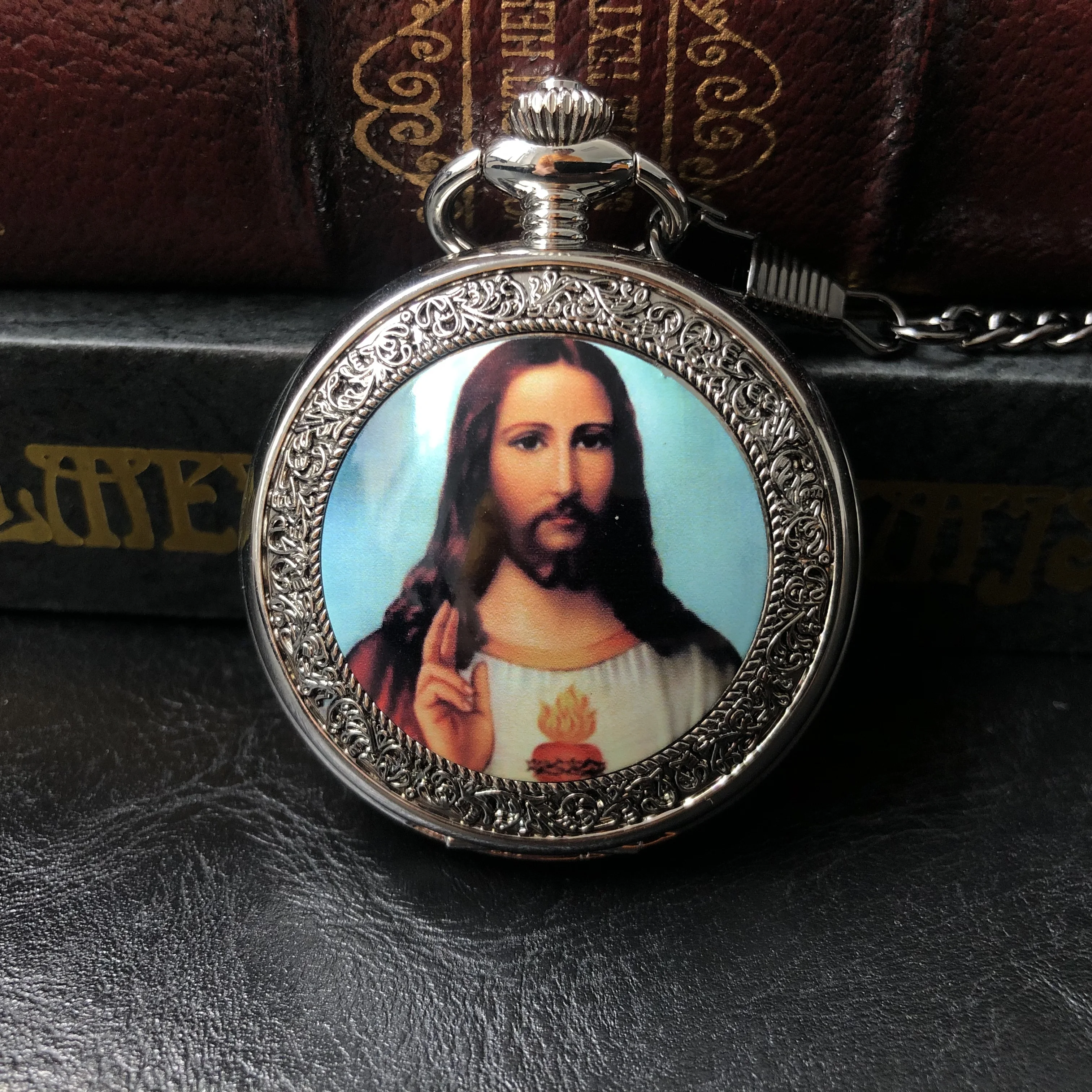 

New Arrival Silver Big Dial Exquisite Portrait High Quality Quartz Pocket Watch Necklace Pendant Gifts For Women Or Man