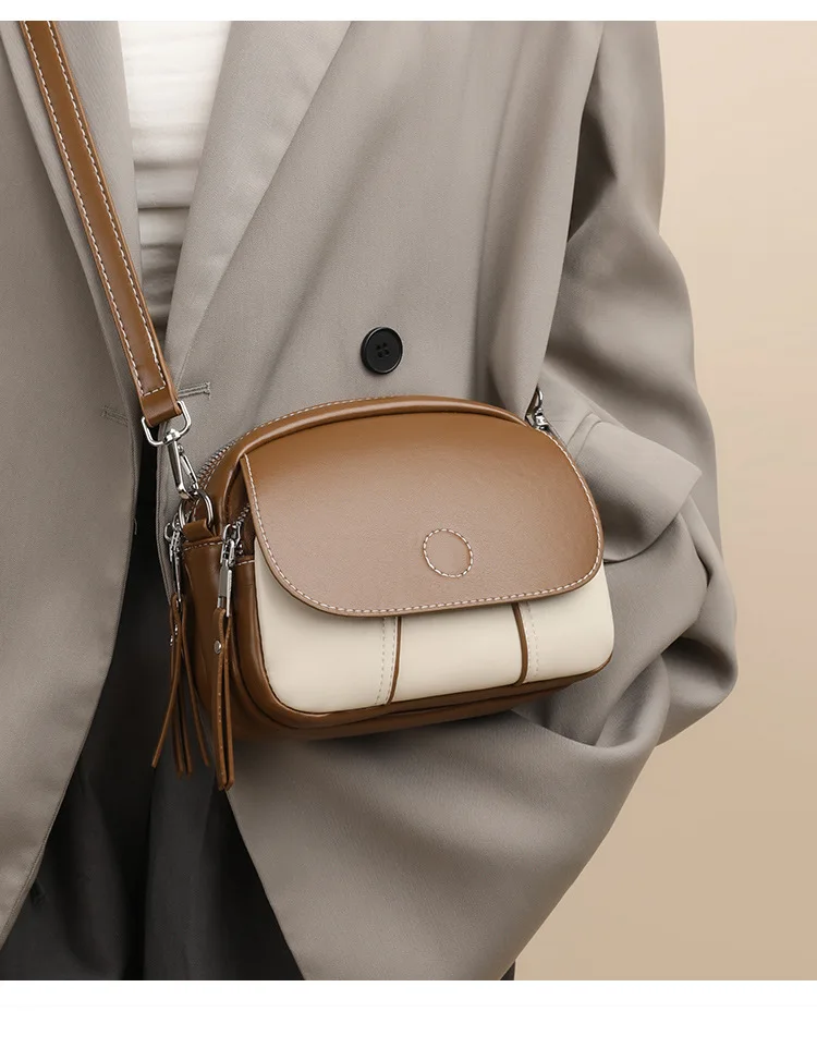 Сумка-мессенджер на плечо для девушек однотонный трендовый маленький квадратный