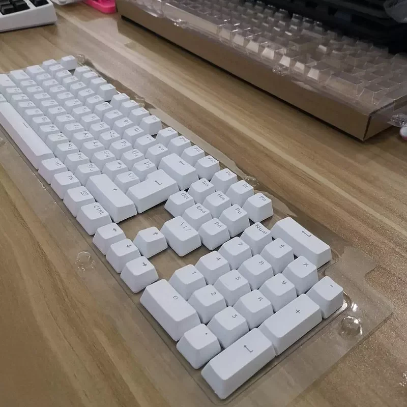 

104 Keycaps Russian Translucent Backlight Keycaps For Cherry MX Keyboard Switch
