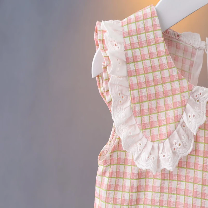 Летнее модное повседневное однотонное платье в клетку без рукавов для девочек 2024