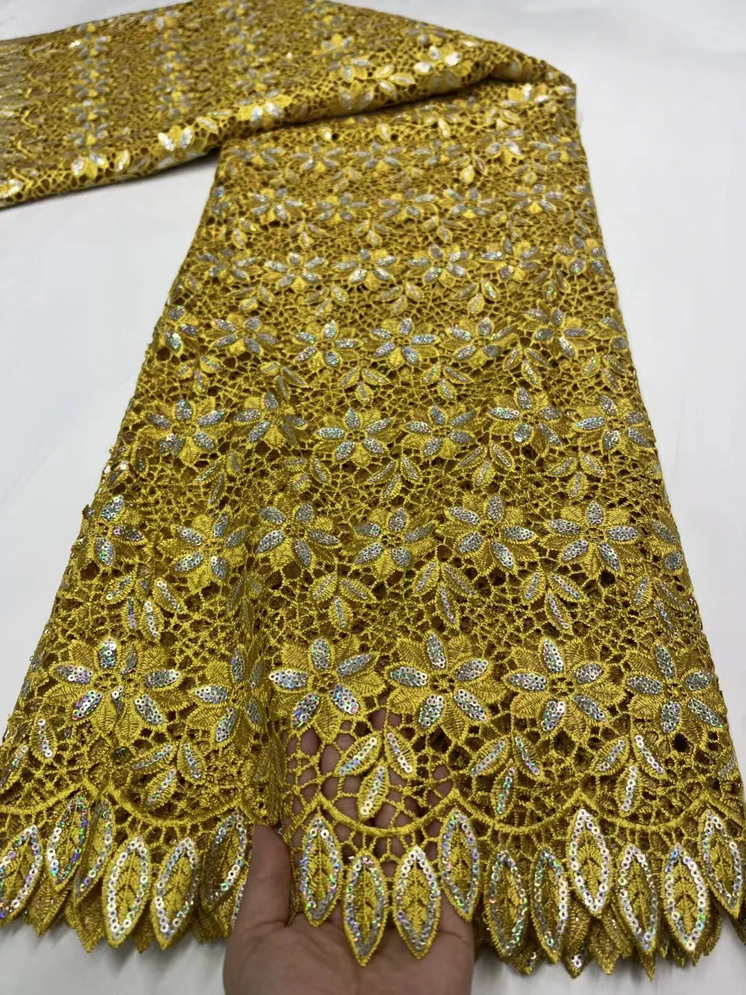 Новейшая африканская кружевная ткань из гипюрового шнура стиль 2025 года