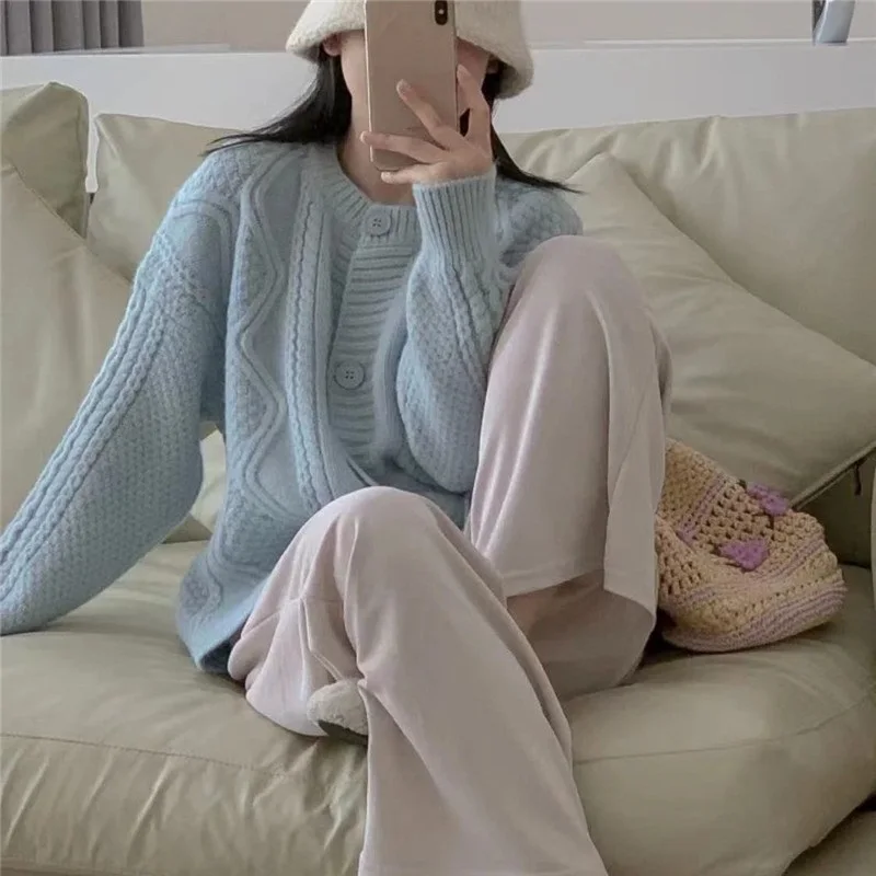 

Casual Loose White Knitted Cardigan 2022 Autumn Coat Women Sweaters Winter Short Korean Fashion Manteaux Pink Kawaii Cardigans