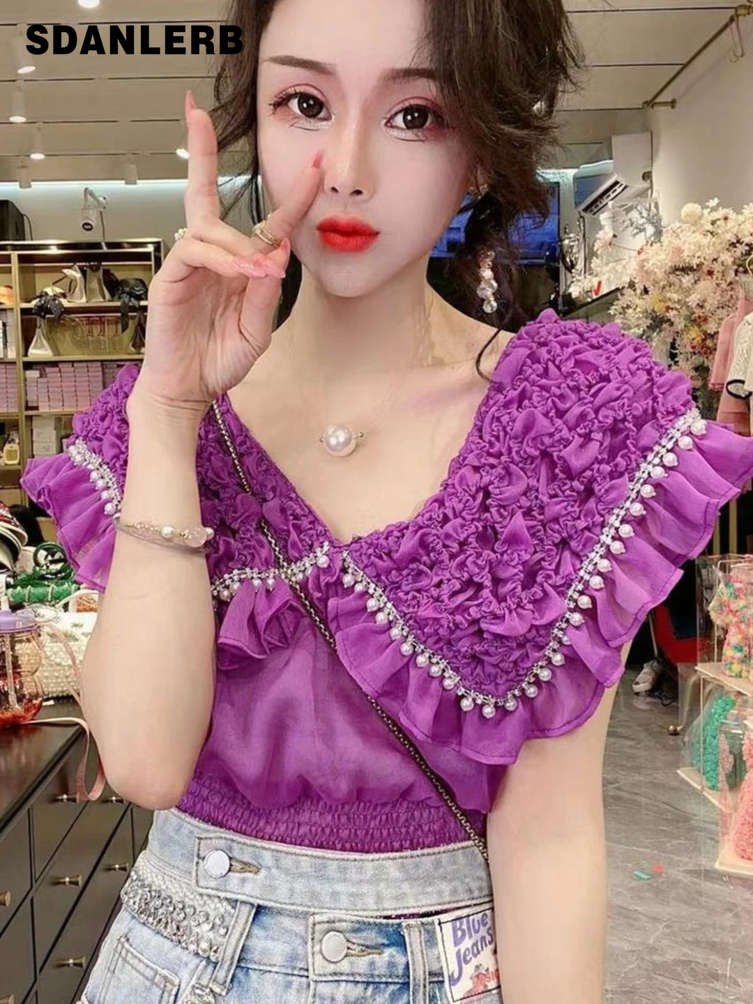 

European Goods 2022 Summer New Slimming Blouse Women's Heavy Industry Beads Shawl Short Shirt Sweet Sleeveless Top Mujer