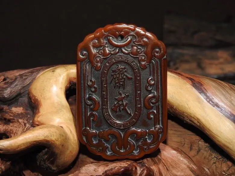 Ожерелье из коровьего рога с подвеской в стиле ретро