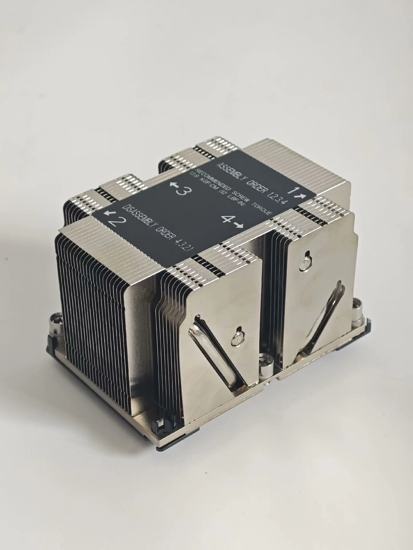 SNK-P0068PS 2U Пассивный прямоугольный радиатор LGA3647