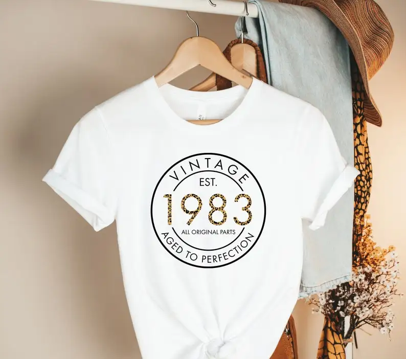 

The Best Birthday Present Ever T Shirt Vintage 1983 Birthday Shirt, 40th Top Tee Funny Letter Print Graphic Mother Tshirt Y2k