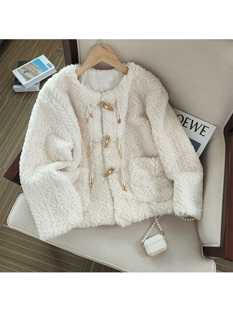 

Winter Women Warm Baggy Coat Jacket Female Fur Lamb Wool Thickened O-neck Horn buckle Outerwear Casual Coats Jacket