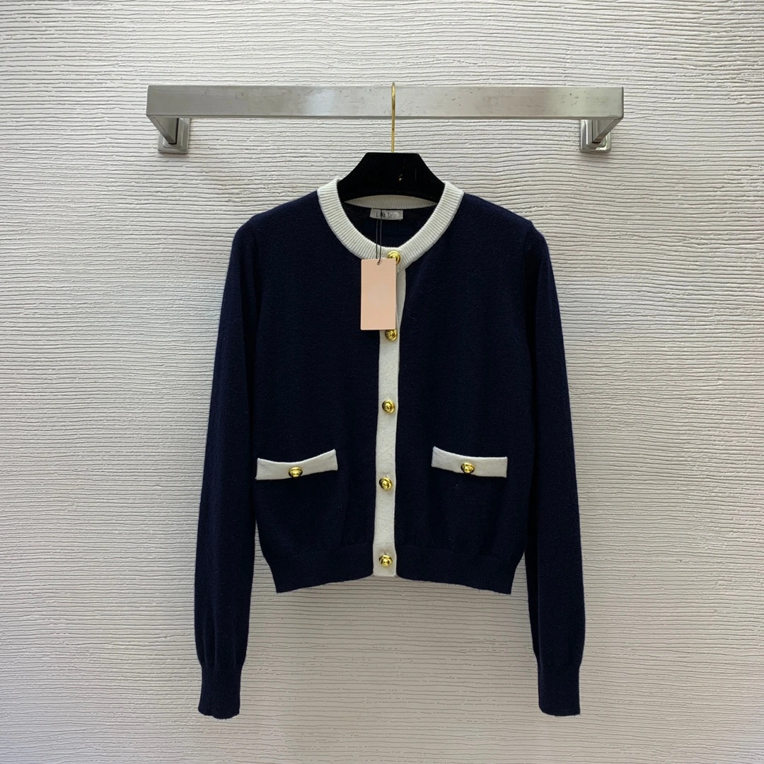 

High quality fashion cashmere contrast panels, buckle crewneck long sleeve knit cardigan top