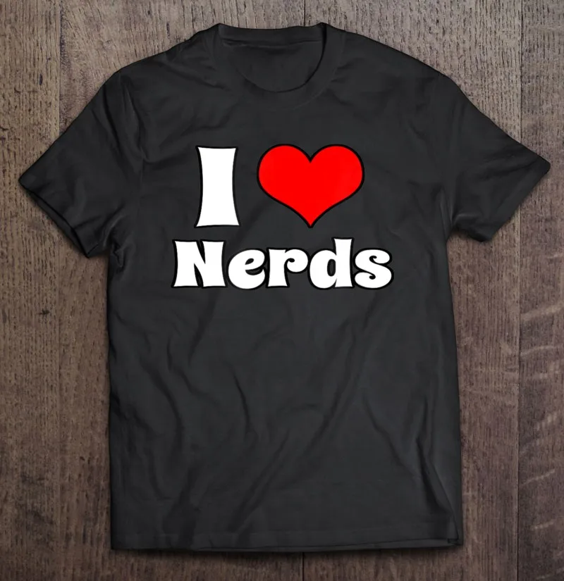 

Футболка для вечевечерние с надписью «I Love Nerds»