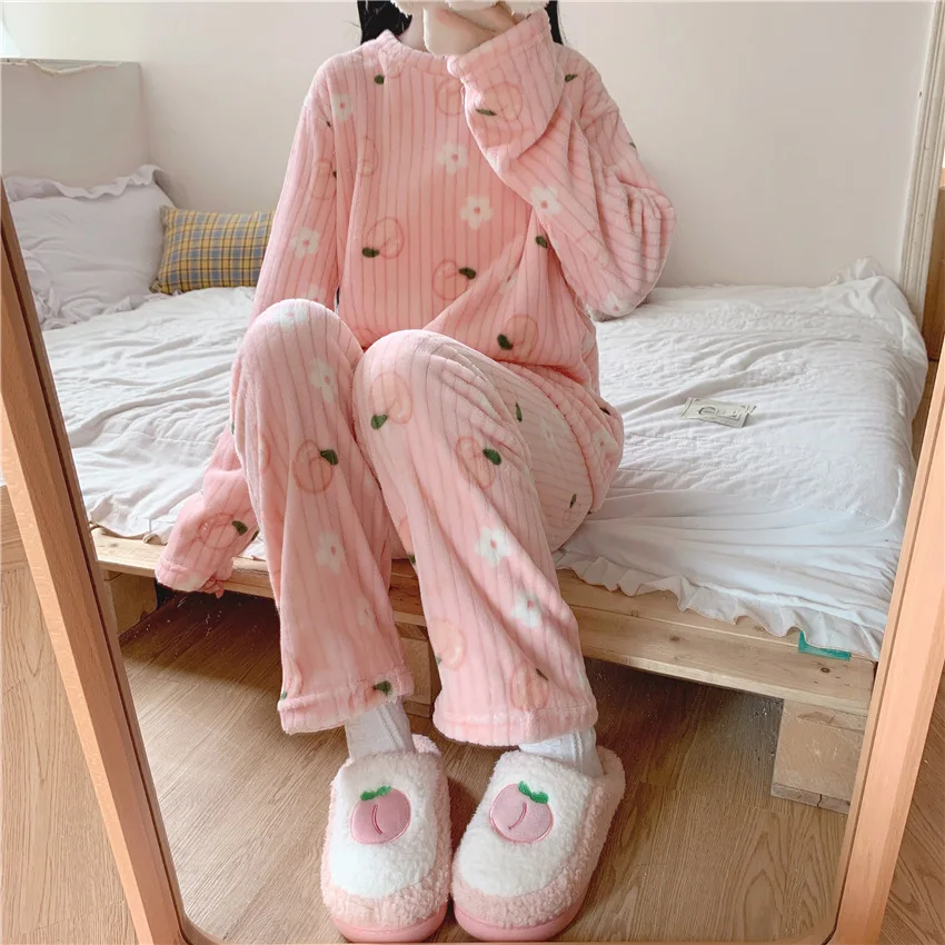Girl's Winter Warm Two-Pieces Pajamas Polyester Comfortable Skin-Friendly Thick Purity  Loose Sleepwear With Round Collar