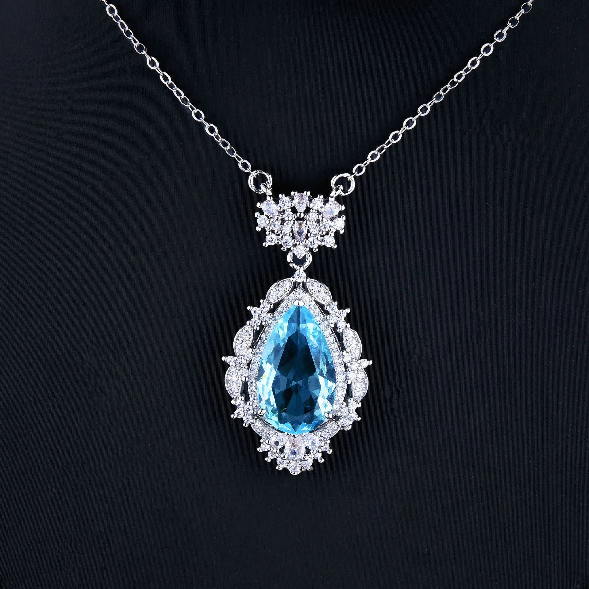 

Foydjew Luxury Santa Maria Water Drop Sea Blue Simulated Topaz Aquamarine Pendant Necklaces Micro-inlaid Full Zircon Necklace