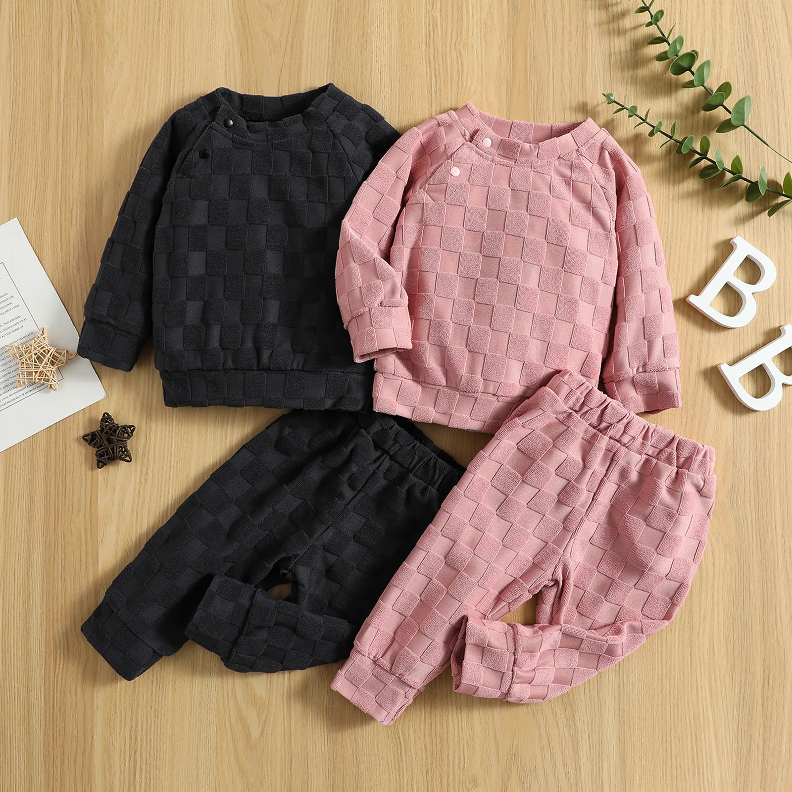 

2PCS Baby Boys Girls Autumn Winter Clothes Set Outfits Fashion Long Sleeve Checkerboard Textured Tops and Elastic Pants Suit