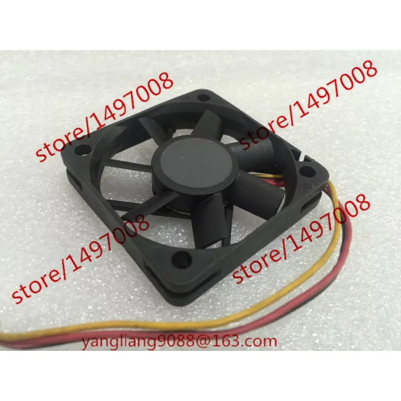 Корпусный вентилятор Emacro KDE1205PFV2 12В