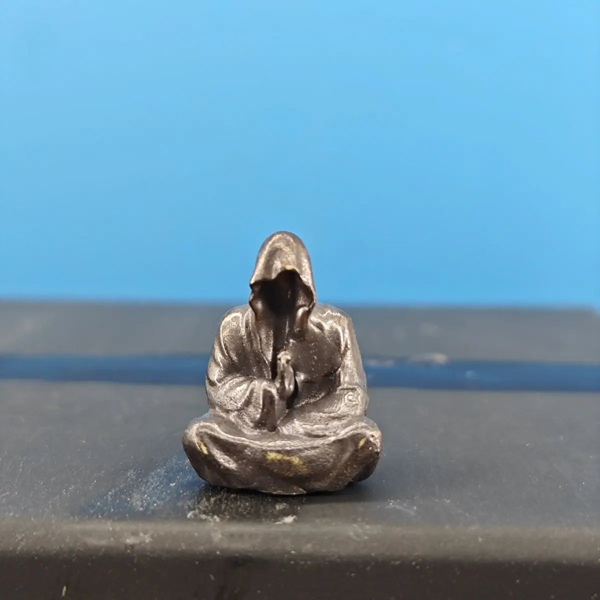 

Фигурка Будда из меди