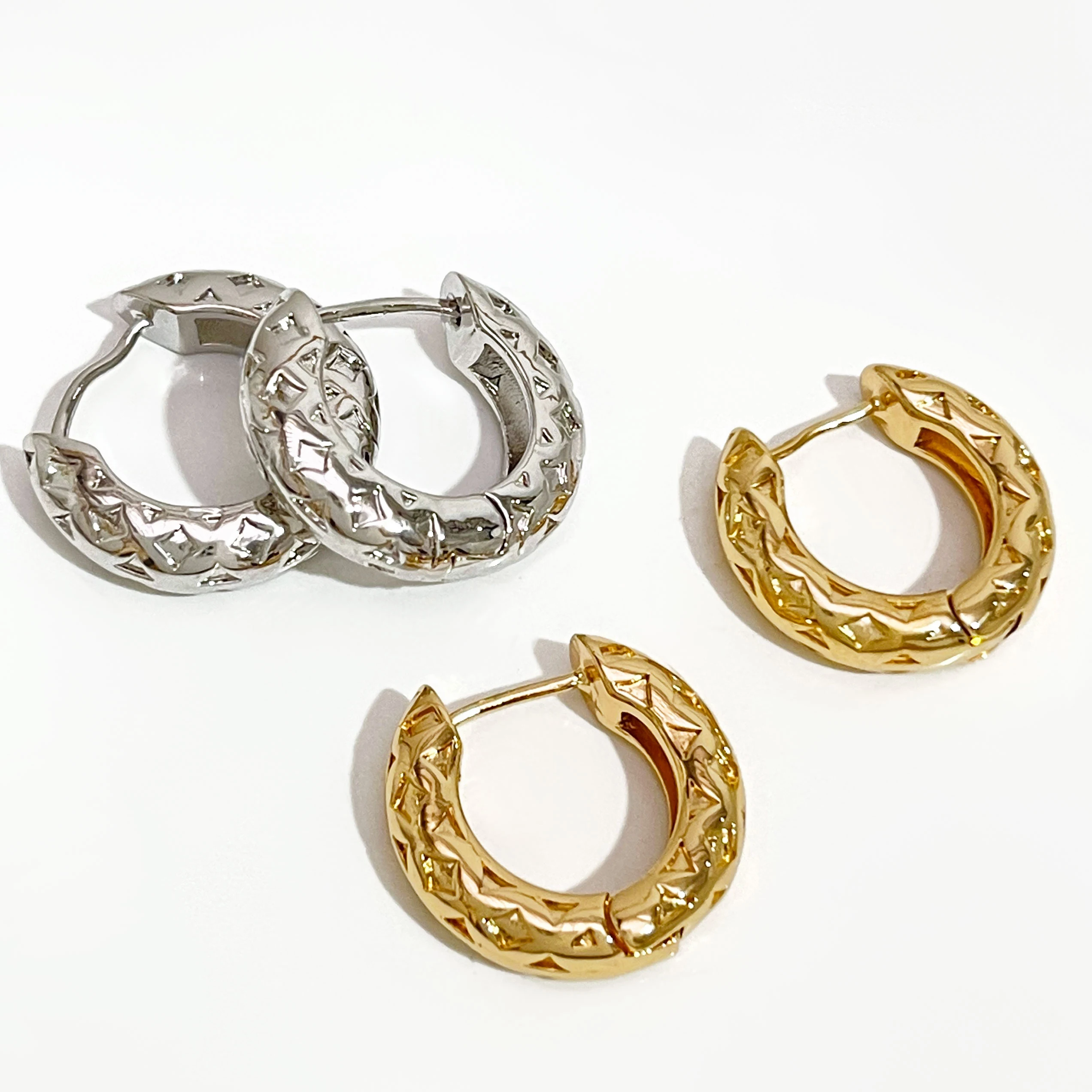 

Peri'sBox Fashion Gold Color Textured Hollow Hoop Earrings Geometric Pattern Carving Hoop Earrings Stylish Women Earrings Hoops