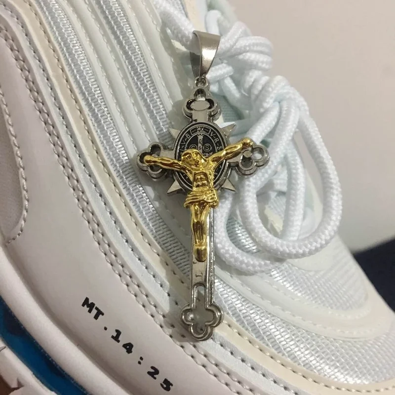 Adapt To MAX97 Jesus Holy Water Shoes Shanghai Limited Head Men's and Women's Corduroy Belt Metal Plate Pendant Shoe Buckle