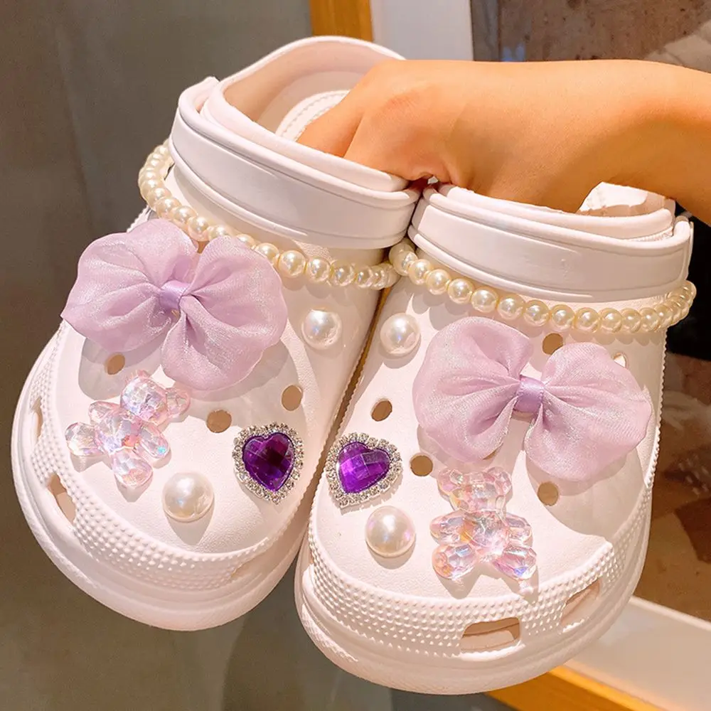 Creative Pearl Bow Tie Hole Shoes Shoe Charms Decoration Shoe Buckle Lovely Jeweled Bear 3D Croc Shoes Flower Accessories pj6