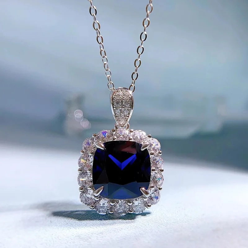 

2022 new 925 silver imitation sapphire 12*12 fat square necklace pendant female European and American luxury inlay