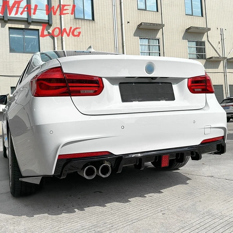 Фото Задний диффузор-спойлер для BMW 3 серии F30 MT 2013-2019 с подсветкой, глянцевый черный, комплект обвеса MP №2