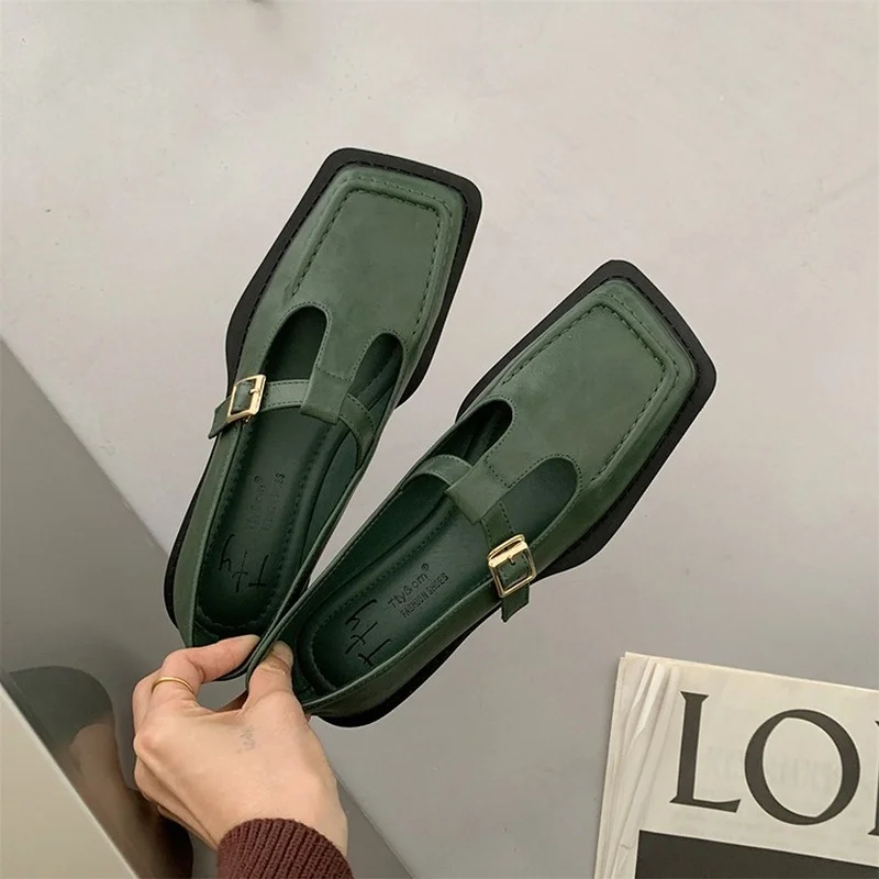 2022British style single shoes women's flat white leather shoes spring and summer buckle tower retro square head Mary Jane shoes
