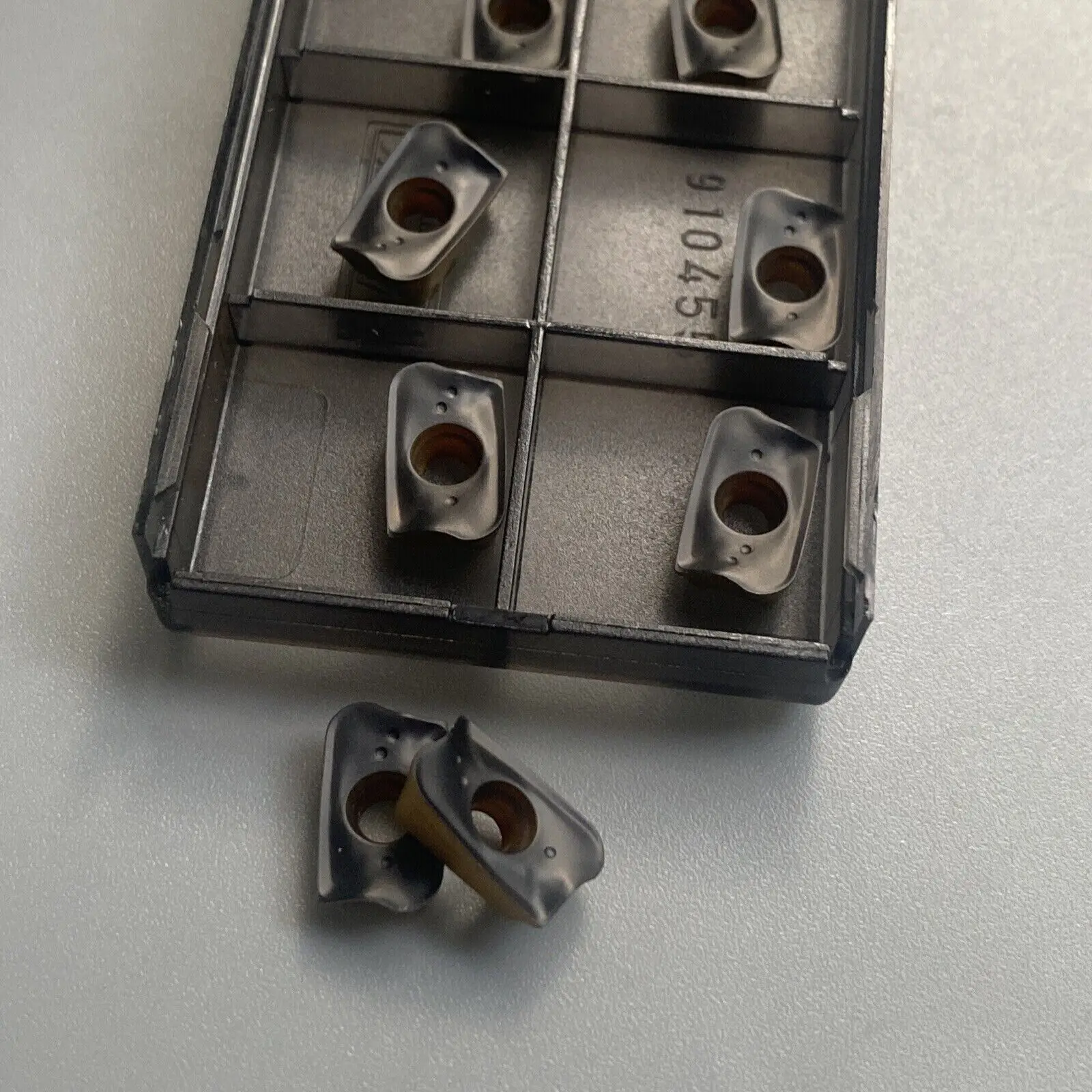 

10p R390-11T304M-PM 4230 R390-11T308M-PM 4230 R390-170408M-PM 4230 R390-11T320M-PM 4230 карбидные фрезерные вставки токарные инструменты