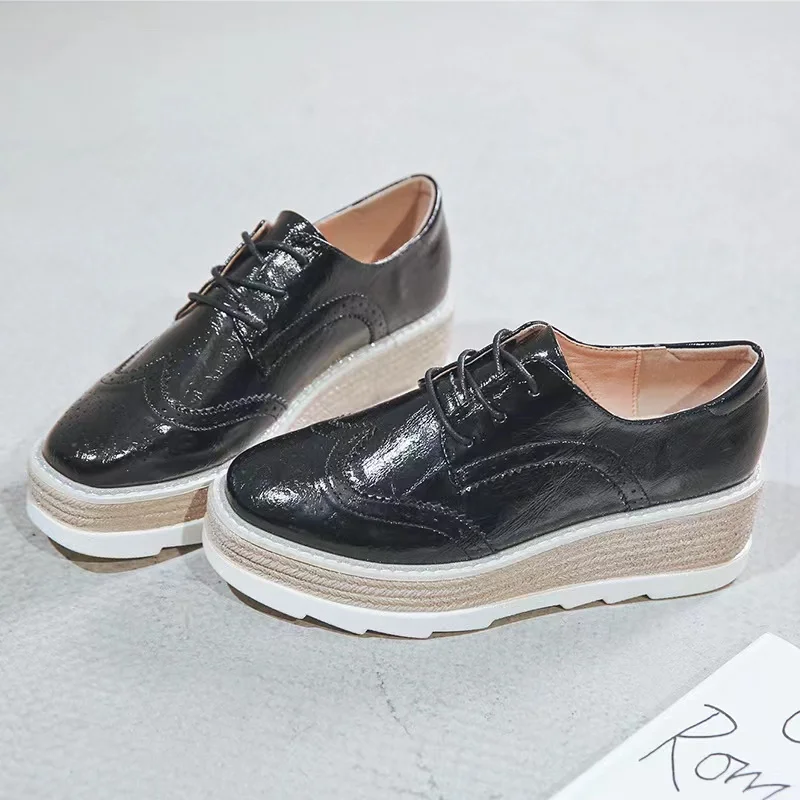 Patent Leather Women Platform Oxfords Brogue Flats Shoes Lace Up Square Toe Brand Female Footwear Shoe For Women Creepers Silver