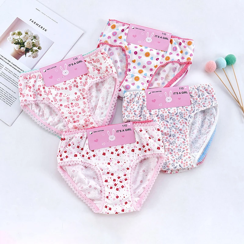 

Cute Pattern Underwear Pure Cotton Breathable Middle Waist Girl's Underwear For 3 To 7 Years Girl
