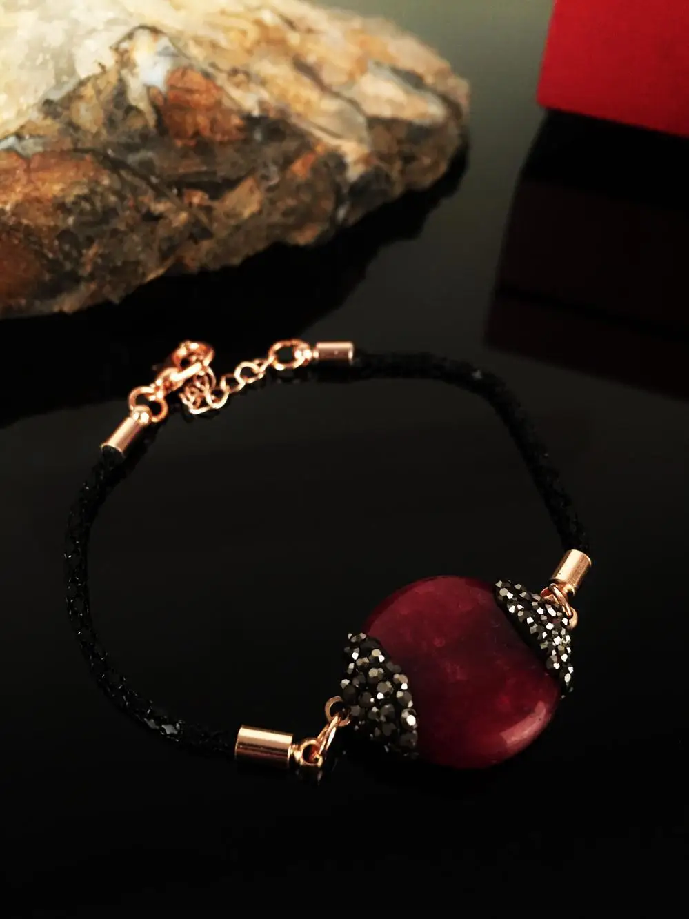 

Natural stone Women 'S Agate Stone Rose Gold Plated Bangle Krb172