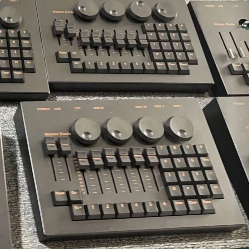 Фото Консоль MA2 Mini Command Wing DMX512 для профессионального управления сценическим освещением на DJ-шоу и вечеринках №3
