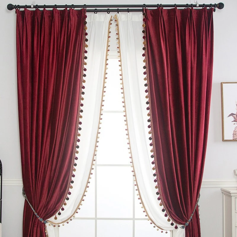 Бархатные затемняющие шторы для спальни с роскошными помпонами синего павлина