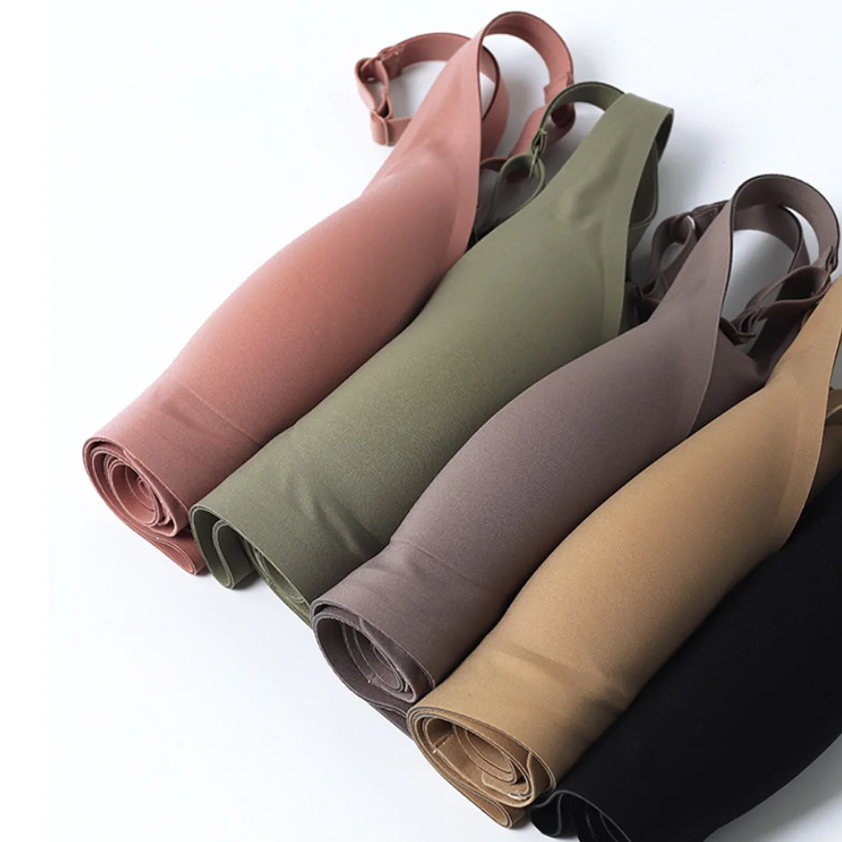 

Seamless Bras for Woman Wireless Underwear Ice Silk Removable Padded Bralette No Wire Comfortable One Piece Brassiere