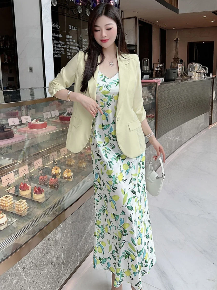 

Высококачественный однотонный блейзер из тенсела для женщин, Новинка лета 2023, модное универсальное облегающее пальто 93037