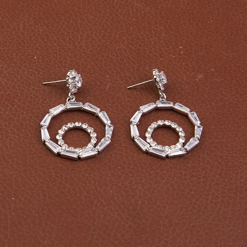 Новые большие серьги-кольца со стразами и цирконием для женщин интернет-красный